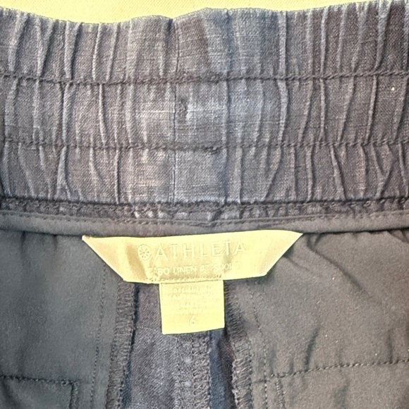 Athleta Navy Women's Cargo Shorts - Picture 5 of 8